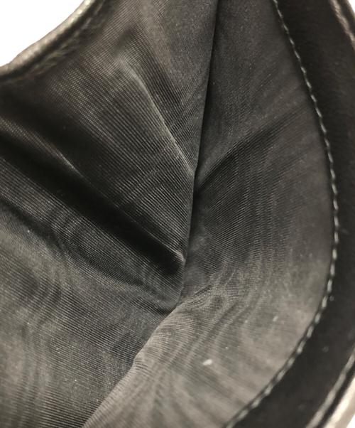 MIU MIU（ミュウミュウ）MIU MIU (ミュウミュウ) 二つ折り財布 ブラック サイズ:表記なしの古着・服飾アイテム