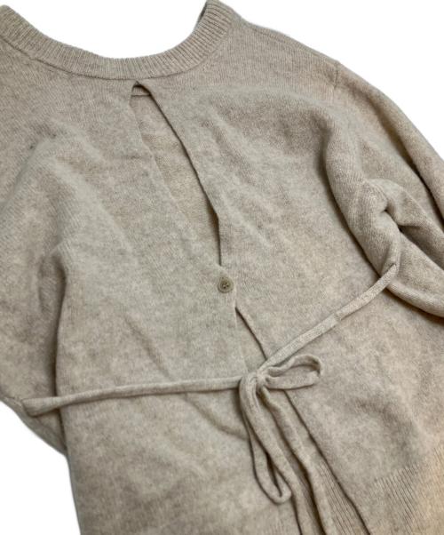 CLANE（クラネ）CLANE (クラネ) suzu W FACE CENTER SLIT KNIT TOPS ベージュ サイズ:2の古着・服飾アイテム