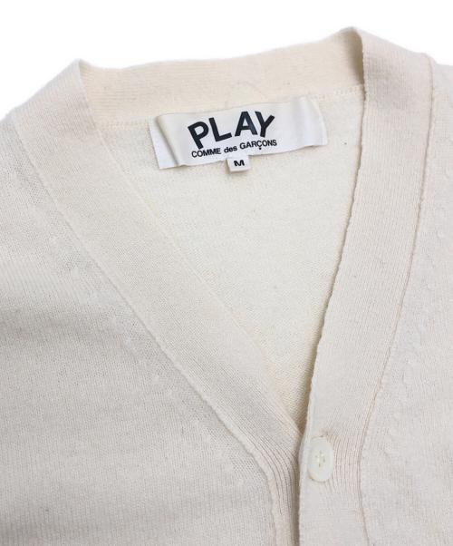 PLAY COMME des GARCONS（プレイコムデギャルソン）PLAY COMME des GARCONS (プレイコムデギャルソン) カーディガン アイボリー サイズ:Mの古着・服飾アイテム