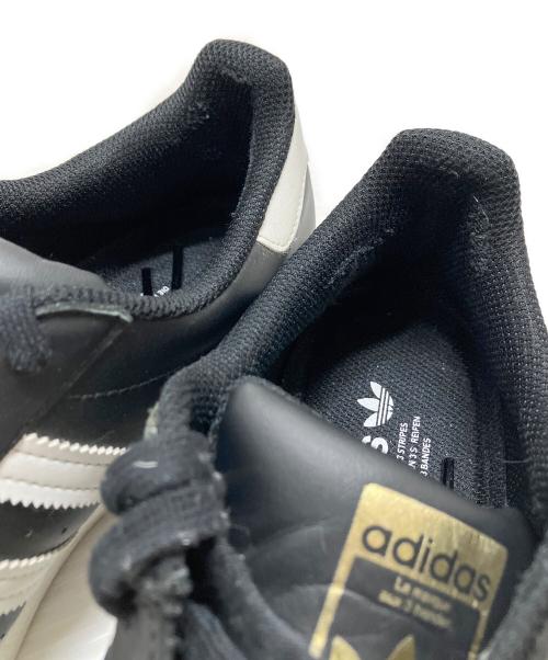 adidas（アディダス）adidas (アディダス) スニーカー ブラック サイズ:26.5CMの古着・服飾アイテム