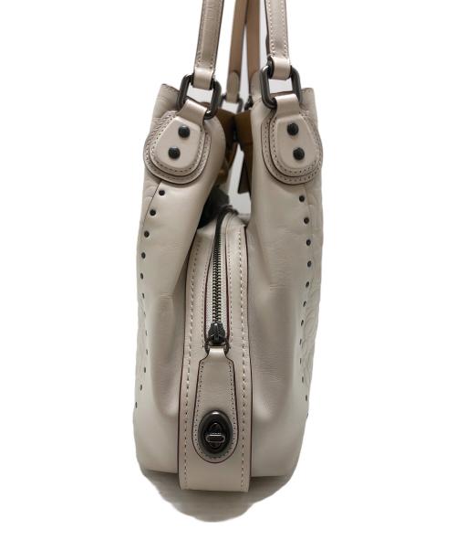 COACH（コーチ）COACH (コーチ) イーディ トートバッグ ホワイトの古着・服飾アイテム