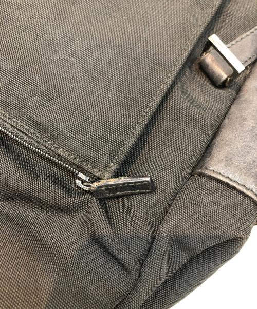 GUCCI（グッチ）GUCCI (グッチ) レザー切替リュック ブラックの古着・服飾アイテム