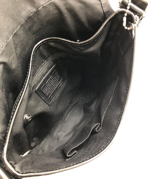 COACH（コーチ）COACH (コーチ) シグネチャー ショルダーバッグ ブラックの古着・服飾アイテム