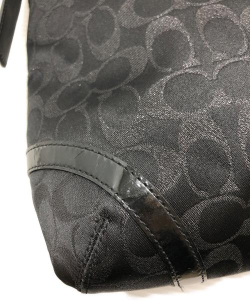 COACH（コーチ）COACH (コーチ) シグネチャー ショルダーバッグ ブラックの古着・服飾アイテム