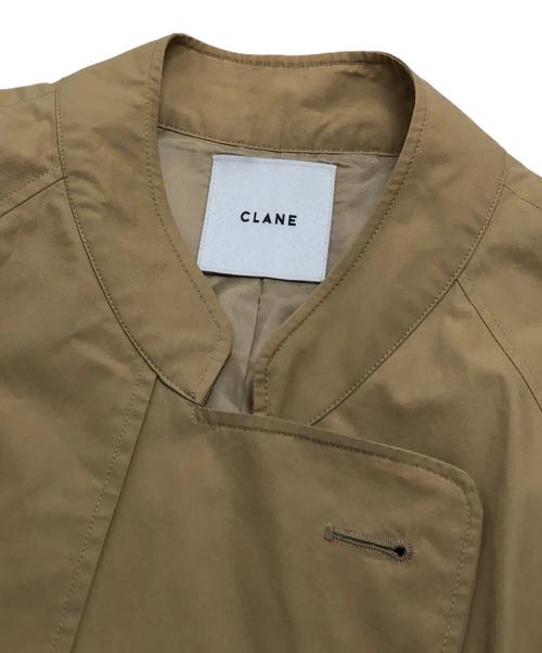 CLANE（クラネ）CLANE (クラネ) 2WAY SQUARE SLEEVE TRENCH COAT ベージュの古着・服飾アイテム