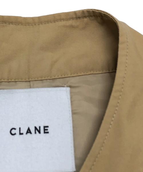 CLANE（クラネ）CLANE (クラネ) 2WAY SQUARE SLEEVE TRENCH COAT ベージュの古着・服飾アイテム