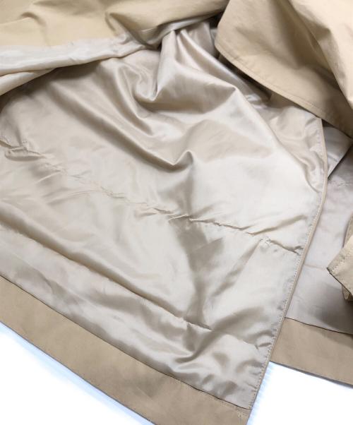 CLANE（クラネ）CLANE (クラネ) 2WAY SQUARE SLEEVE TRENCH COAT ベージュの古着・服飾アイテム