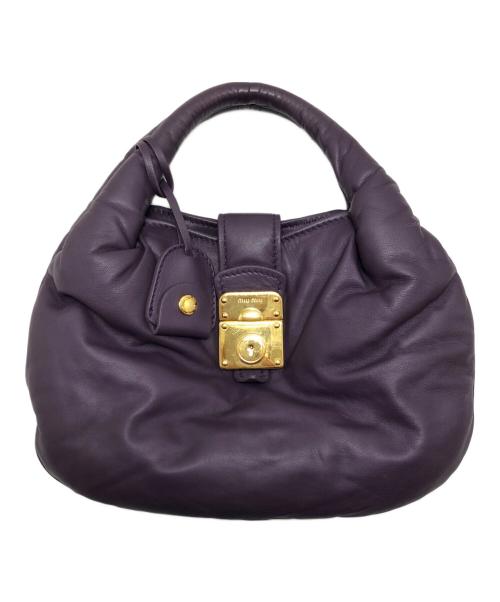 MIU MIU（ミュウミュウ）MIU MIU (ミュウミュウ) ロック金具付レザーハンドバッグ パープル サイズ:表記なしの古着・服飾アイテム