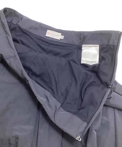 MONCLER（モンクレール）MONCLER (モンクレール) プリーツスカート ネイビー サイズ:42(L-XL相当)の古着・服飾アイテム