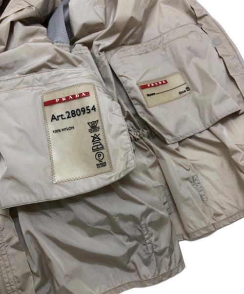 PRADA SPORTS（プラダスポーツ）PRADA SPORTS (プラダスポーツ) ナイロンジャケット ベージュ サイズ:Sの古着・服飾アイテム