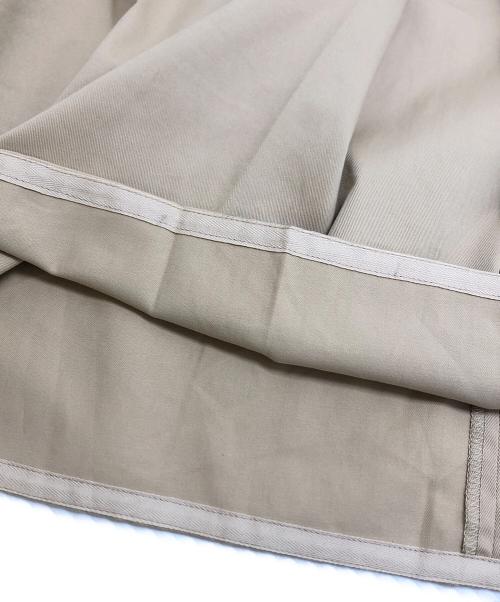 PRADA（プラダ）PRADA (プラダ) ベルト付スカート ベージュ サイズ:40(M〜Lサイズ相当)の古着・服飾アイテム