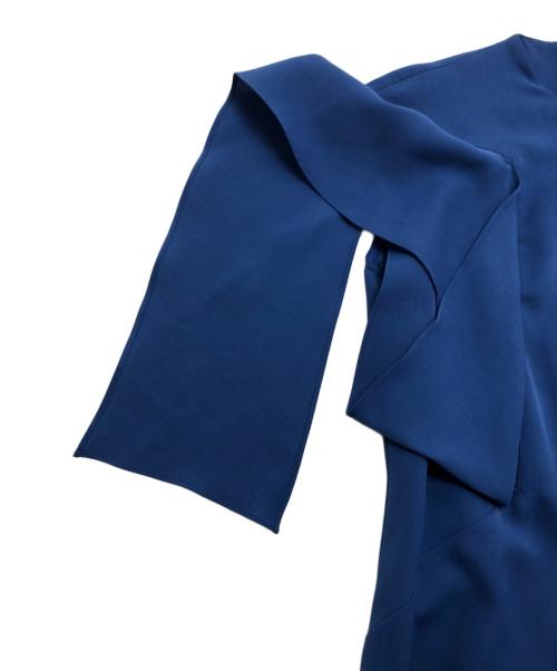 AKIRA NAKA（アキラナカ）AKIRA NAKA (アキラナカ) Itzel twist sleeves dress BL ブルー サイズ:1の古着・服飾アイテム