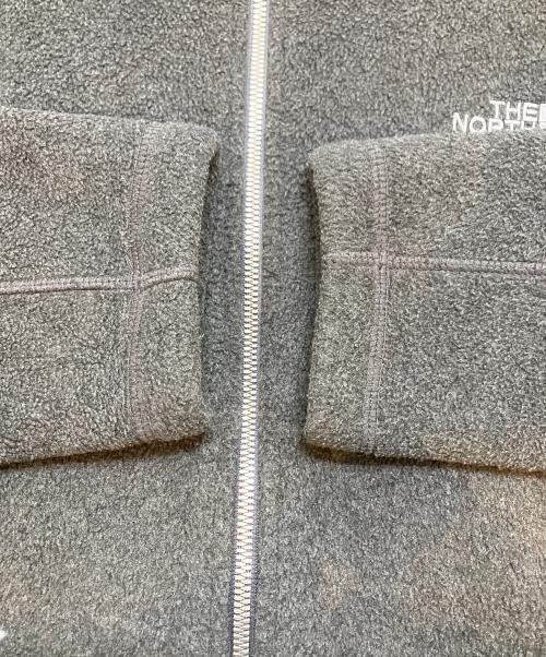 THE NORTH FACE（ザ ノース フェイス）THE NORTH FACE (ザ ノース フェイス) フリースジャケット グレー サイズ:Mの古着・服飾アイテム