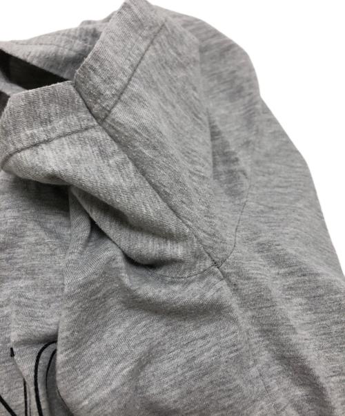 VALENTINO（ヴァレンティノ）VALENTINO (ヴァレンティノ) ロゴプリントTシャツ グレー サイズ:Mの古着・服飾アイテム