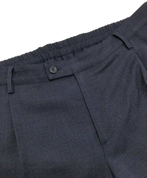 LARDINI（ラルディーニ）LARDINI (ラルディーニ) イージーウェア テクノウールトロピカル3B1プリーツスーツ ネイビー サイズ:50の古着・服飾アイテム