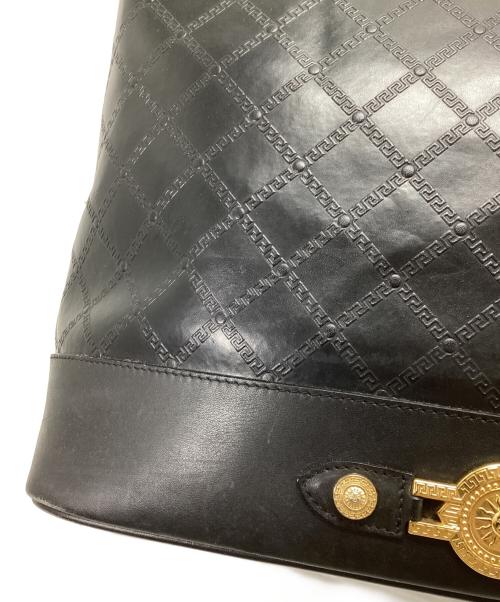 GIANNI VERSACE（ジャンニ・ヴェルサーチ）GIANNI VERSACE (ジャンニ・ヴェルサーチ) グレカラージトートバッグ ブラック サイズ:表記なしの古着・服飾アイテム