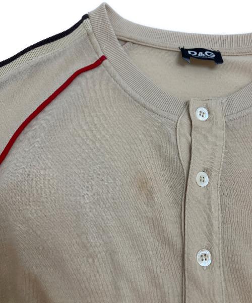 DOLCE & GABBANA（ドルチェ＆ガッバーナ）DOLCE & GABBANA (ドルチェ＆ガッバーナ) ヘンリーネックカットソー ベージュ サイズ:Mの古着・服飾アイテム