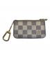 LOUIS VUITTON（ルイ ヴィトン）の古着「ダミエ・アズール　コインケース」｜ホワイト