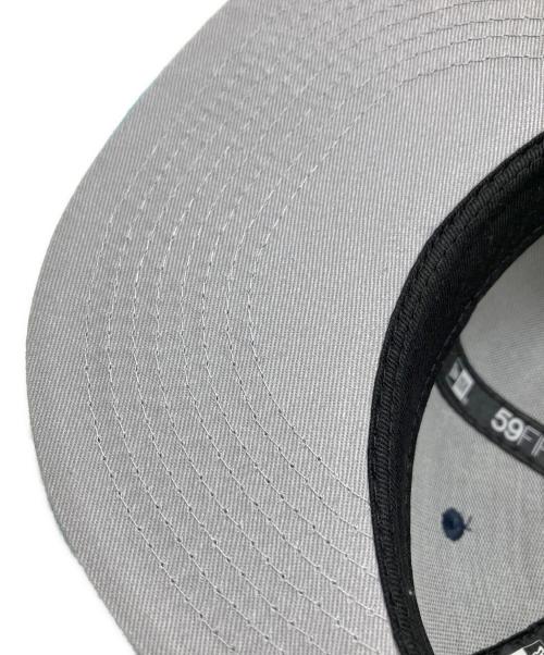 SUPREME（シュプリーム）Supreme (シュプリーム) New Era (ニューエラ) BOX LOGO CAP ブラック×ブルー サイズ:7 3/4(61.5CM)の古着・服飾アイテム