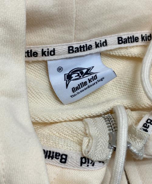 battle kid（バトルキッド）battle kid (バトルキッド) 刺繍ロゴワッペンジップパーカー  アイボリー サイズ:XLの古着・服飾アイテム