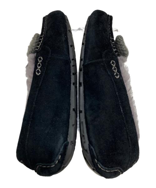 UGG（アグ）UGG (アグ) ANSLEY リボンモカシン ブラック サイズ:25CMの古着・服飾アイテム
