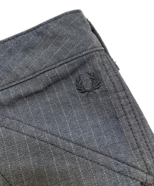 FRED PERRY（フレッドペリー）FRED PERRY (フレッドペリー) ショートパンツ グレー サイズ:Mの古着・服飾アイテム