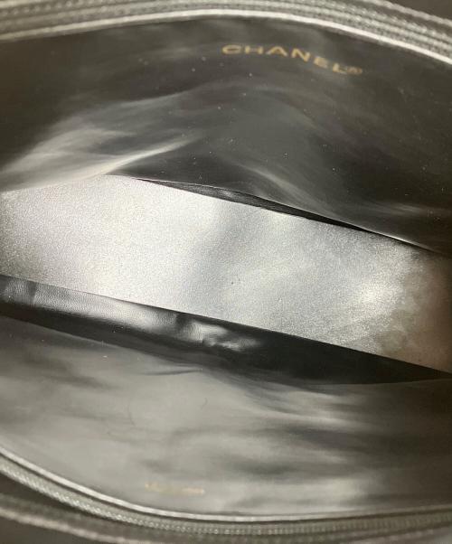 CHANEL（シャネル）CHANEL (シャネル) Vステッチショルダーバッグ ブラックの古着・服飾アイテム