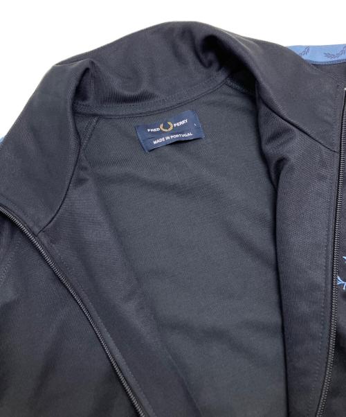 FRED PERRY（フレッドペリー）FRED PERRY (フレッドペリー) トラックジャケット ネイビー サイズ:Lの古着・服飾アイテム