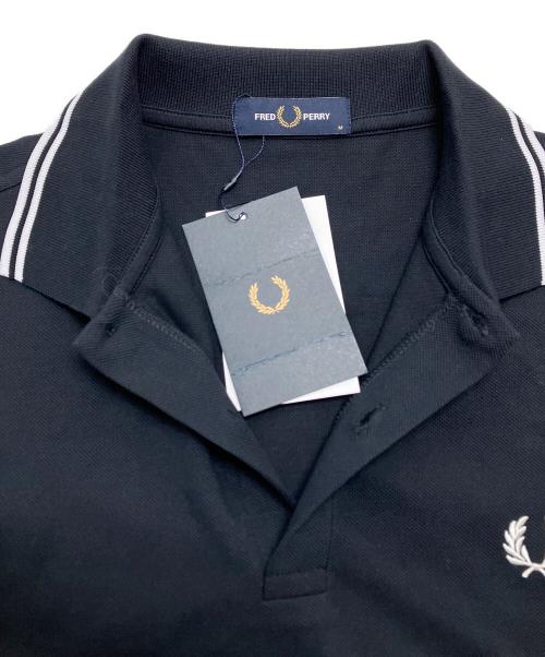 FRED PERRY（フレッドペリー）FRED PERRY (フレッドペリー) ポロシャツ ネイビー×ホワイト サイズ:M 未使用品の古着・服飾アイテム