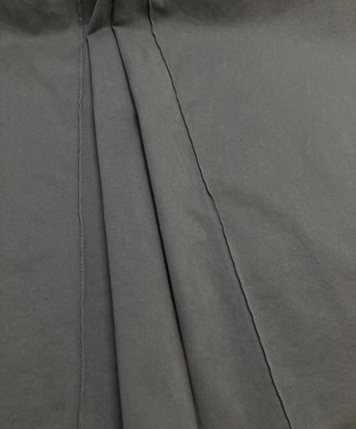 GRAMICCI（グラミチ）GRAMICCI (グラミチ) URBAN RESEARCH DOORS (アーバンリサーチドアーズ) 別注ONE BOX PLEATS SK グレー サイズ:Freeの古着・服飾アイテム
