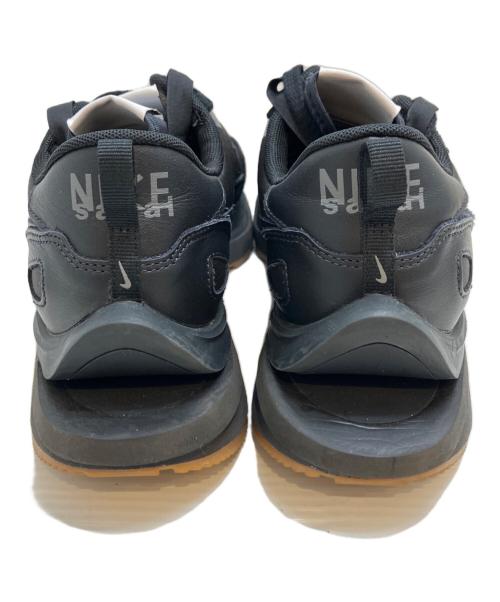 NIKE（ナイキ）NIKE (ナイキ) sacai (サカイ) Vapor Waffle Black Gum ブラック サイズ:US9.5/UK8.5/EUR43/CM27.5の古着・服飾アイテム