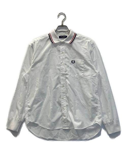 FRED PERRY（フレッドペリー）FRED PERRY (フレッドペリー) 長袖シャツ ホワイト サイズ:Sの古着・服飾アイテム