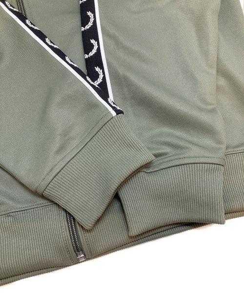 FRED PERRY（フレッドペリー）FRED PERRY (フレッドペリー) Taped Track Jacket カーキ サイズ:Lの古着・服飾アイテム