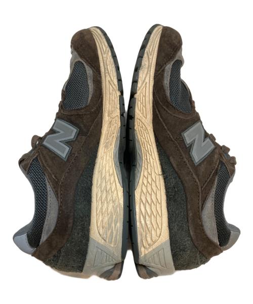 NEW BALANCE（ニューバランス）NEW BALANCE (ニューバランス) M2002RLY BROWN ブラウン サイズ:US7/UK6.5/EUR40/CM25の古着・服飾アイテム