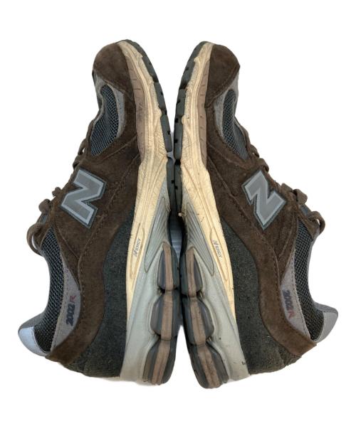 NEW BALANCE（ニューバランス）NEW BALANCE (ニューバランス) M2002RLY BROWN ブラウン サイズ:US7/UK6.5/EUR40/CM25の古着・服飾アイテム