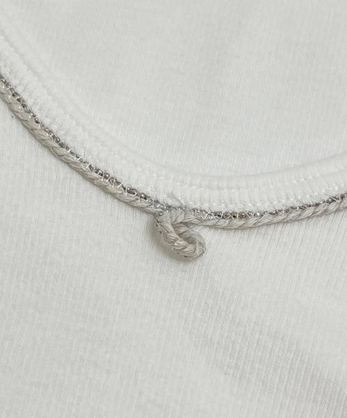 BRUNELLO CUCINELLI（ブルネロクチネリ）BRUNELLO CUCINELLI (ブルネロクチネリ) モニーレ装飾UネックTシャツ ホワイト サイズ:Sの古着・服飾アイテム