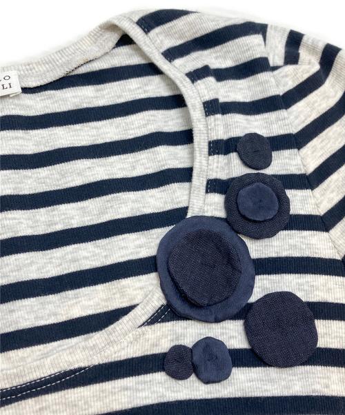 BRUNELLO CUCINELLI（ブルネロクチネリ）BRUNELLO CUCINELLI (ブルネロクチネリ) Uネックリブボーダーカットソー グレー サイズ:Sの古着・服飾アイテム