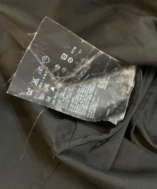 PRADA（プラダ）PRADA (プラダ) フリルノースリーブシャツ ブラック サイズ:40(M〜L)の古着・服飾アイテム