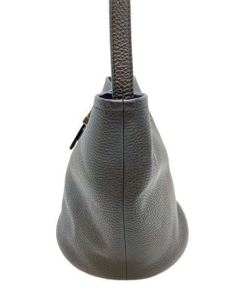 IACUCCI（イアクッチ）IACUCCI (イアクッチ) テア S CERVOワンショルダーバッグ ブラック サイズ:表記なしの古着・服飾アイテム