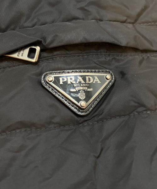 PRADA SPORTS（プラダスポーツ）PRADA SPORTS (プラダスポーツ) ファー付 トライアングルロゴ ダウンジャケット ブラック サイズ:50の古着・服飾アイテム
