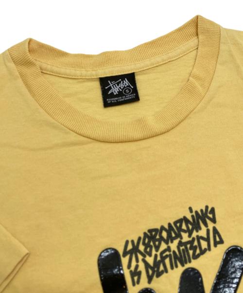stussy（ステューシー）stussy (ステューシー) スケートボードプリントTシャツ イエロー サイズ:Sの古着・服飾アイテム