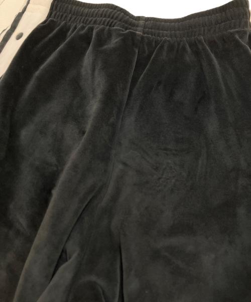 adidas（アディダス）adidas (アディダス) ADIBREAK VELOUR TP ブラック サイズ:XLの古着・服飾アイテム