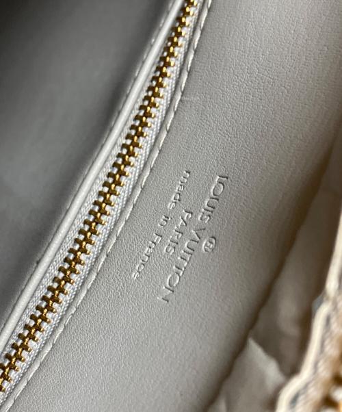 LOUIS VUITTON（ルイ ヴィトン）LOUIS VUITTON (ルイ ヴィトン) ヴェルニ ヒューストン ハンドバッグ イエローの古着・服飾アイテム