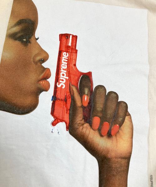 SUPREME（シュプリーム）SUPREME (シュプリーム) Water Pistol Tee アイボリー サイズ:Mの古着・服飾アイテム