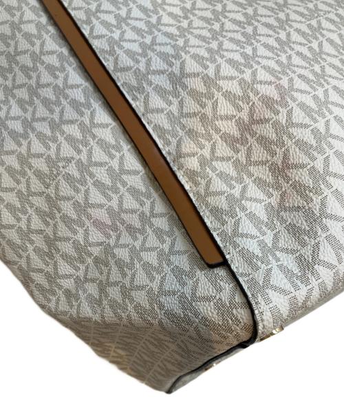 MICHAEL KORS（マイケルコース）MICHAEL KORS (マイケルコース) Whitney Large Logo Tote Bag ホワイト サイズ:表記なしの古着・服飾アイテム