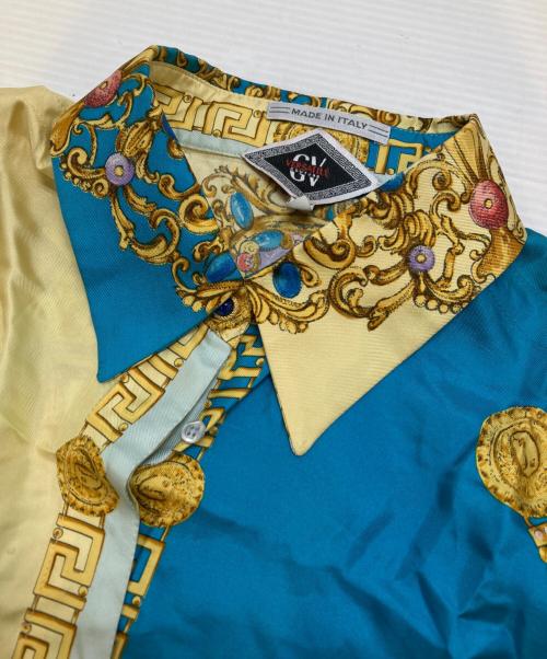 VERSATILE COUTURE（ヴェルサーチ・バーサタイル）VERSATILE COUTURE (ヴェルサーチ・バーサタイル) チェーン柄シルクシャツ イエロー×ブルー サイズ:44の古着・服飾アイテム