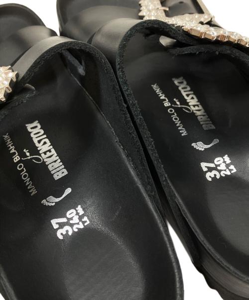 BIRKENSTOCK（ビルケンシュトック）BIRKENSTOCK (ビルケンシュトック) Manolo Blahnik (マノロ ブラニク) ARIZONA CRYSTAL SMOOTH LEATHER/アリゾナクリスタルスムースレザー ブラック サイズ:37(24CM)の古着・服飾アイテム