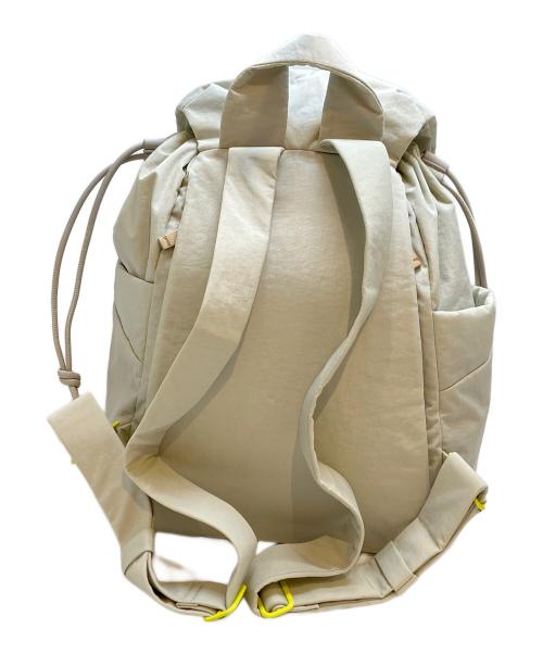CAMPER（カンペール）CAMPER (カンペール) BLAIRリュック ベージュ サイズ:表記なしの古着・服飾アイテム