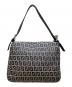 FENDI (フェンディ) マンバケット ズッキーノ/ワンショルダーバッグ グレー：70000円