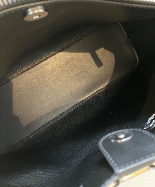 MICHAEL KORS（マイケルコース）MICHAEL KORS (マイケルコース) カーソン ミディアム シグネチャー ロゴ サッチェル ブラックの古着・服飾アイテム